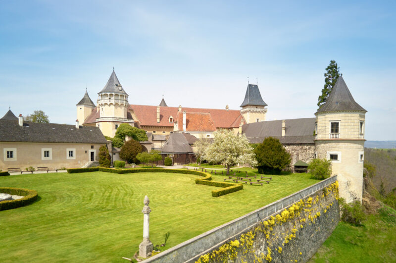 (c) Schloss Rosenburg
