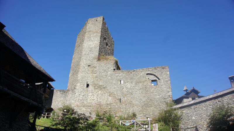 4096 2298 max 2 800x449