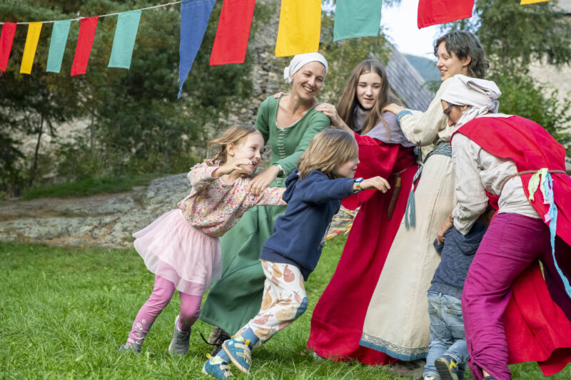 BurgFigrue Mittelalterfest23 0896 AgnesT.Ackerl 800x533