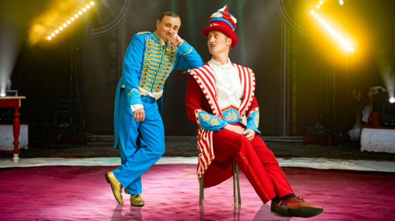 1535x860 Circus Louis Knie Jun26 JolandaHofmann Wolfs12 3 800x448