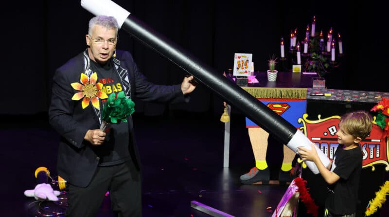 Magic World Kindershow c SK Presseagentur Christian Kaiser 1535x860 800x448